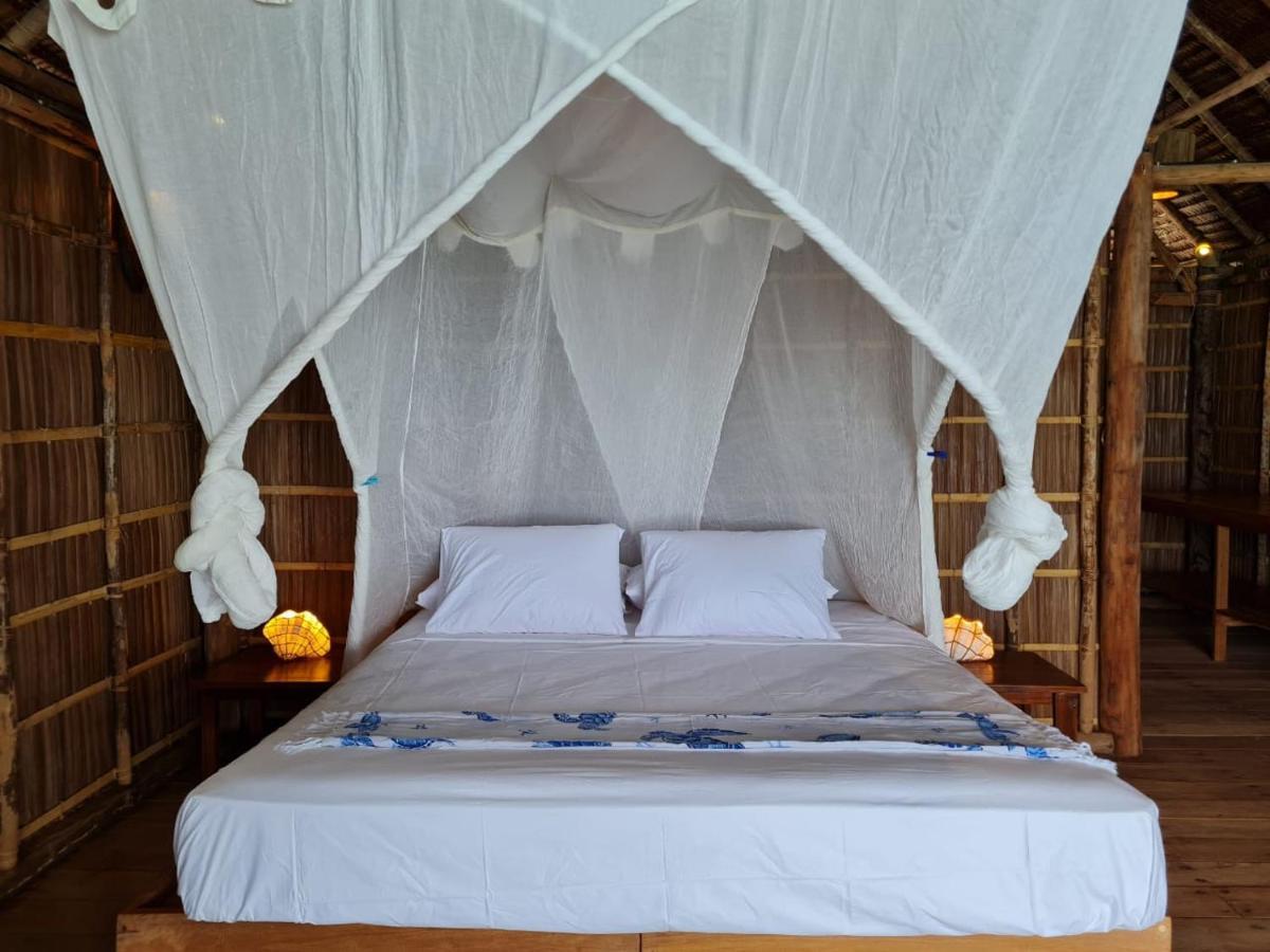 Wai Resort - Raja Ampat Pulau Birie Екстериор снимка