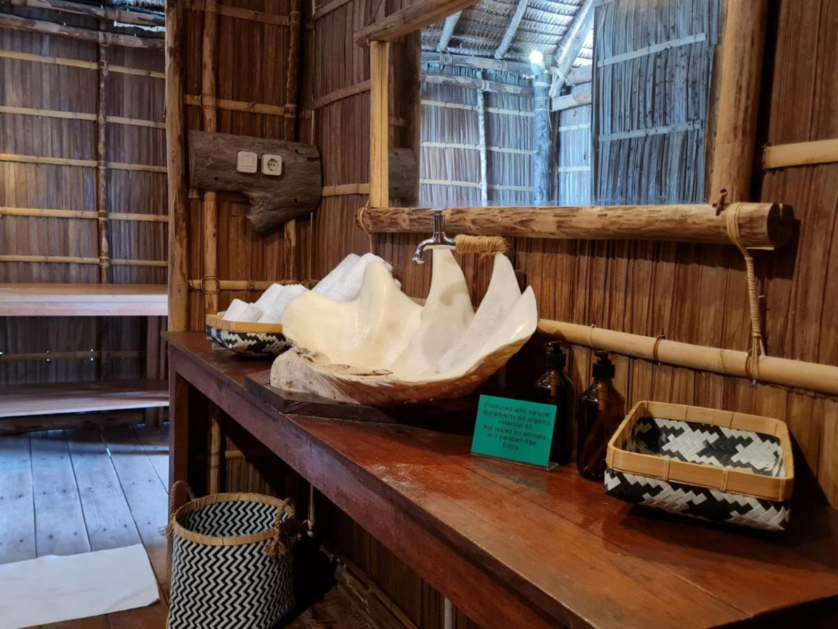 Wai Resort - Raja Ampat Pulau Birie Екстериор снимка