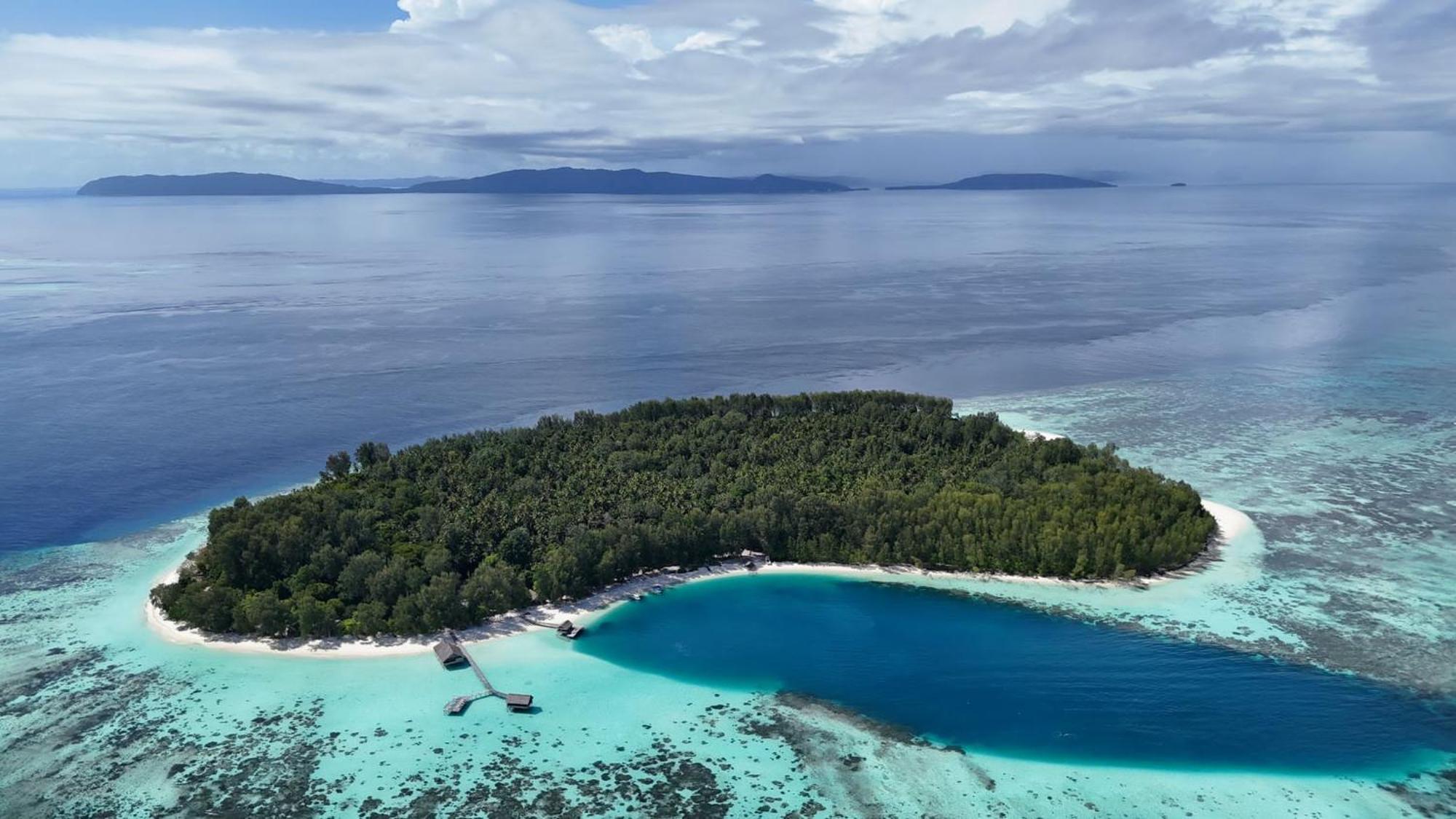 Wai Resort - Raja Ampat Pulau Birie Екстериор снимка